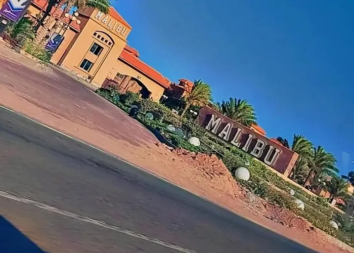 Malibu Sokhna *